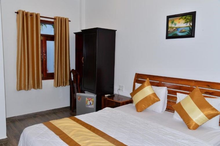 Phòng 4 Hướng vườn